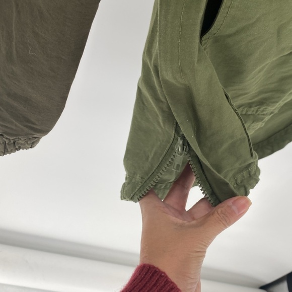 Modern Amusement Mens Green Long Sleeve Hooded Windbreaker Jacket pullover - Picture 4 of 11